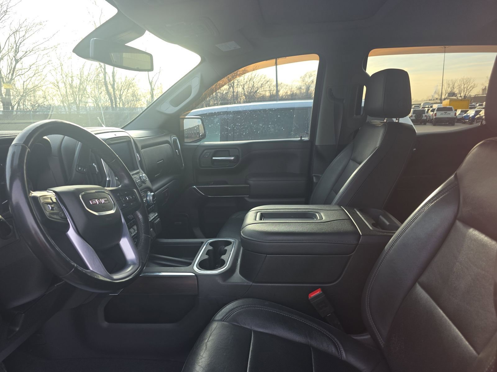 Used 2019 GMC Sierra 1500 SLT w/ SLT Premium Plus Package AWD/4WD image 3