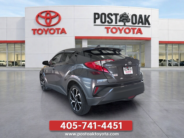 Used 2019 Toyota C-HR Limited FWD image 3