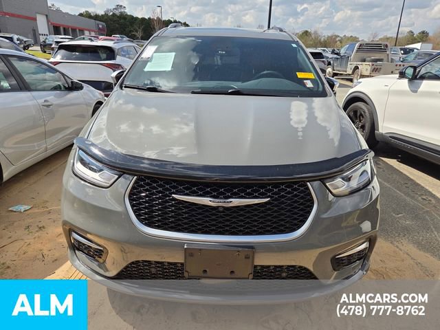 Used 2023 Chrysler Pacifica Pinnacle image 24