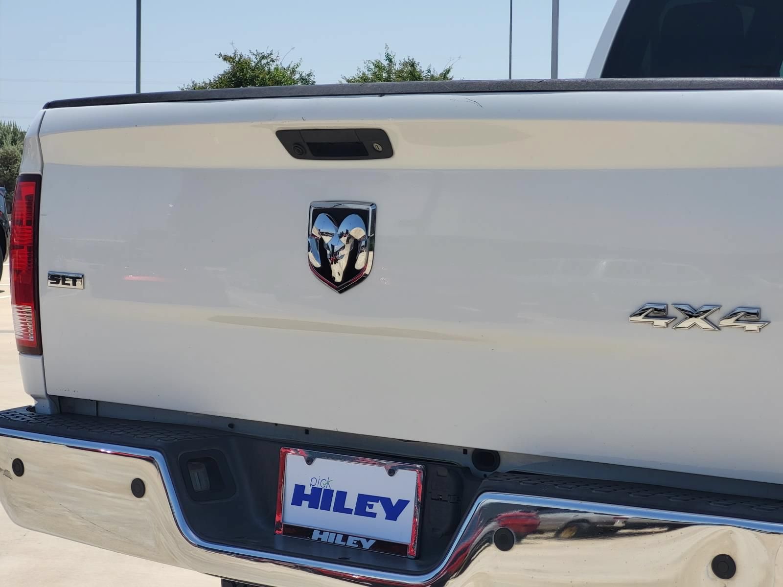 Used 2017 RAM 2500 SLT AWD/4WD image 5