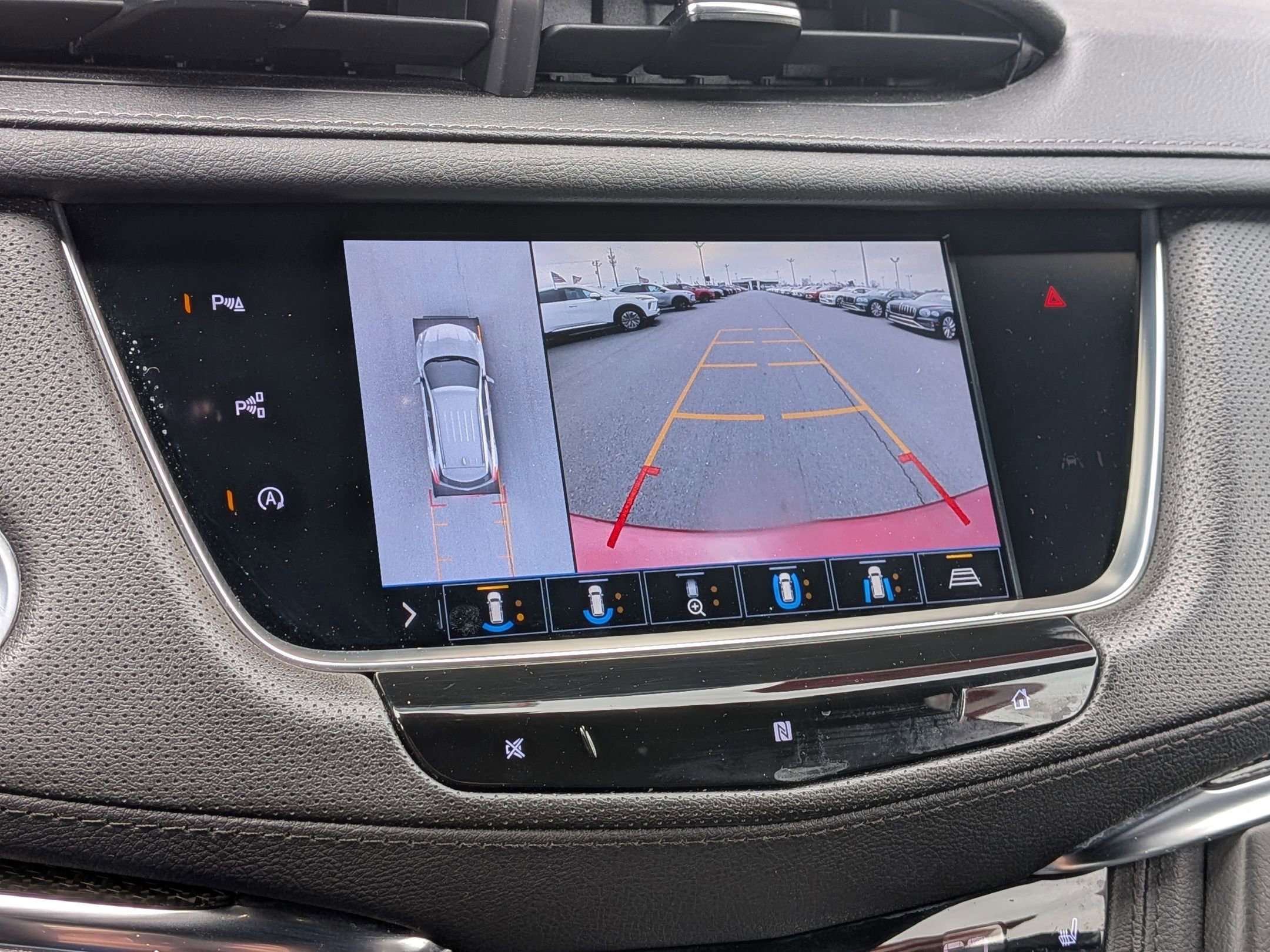 Certified 2020 Cadillac XT5 Sportv AWD/4WD image 15