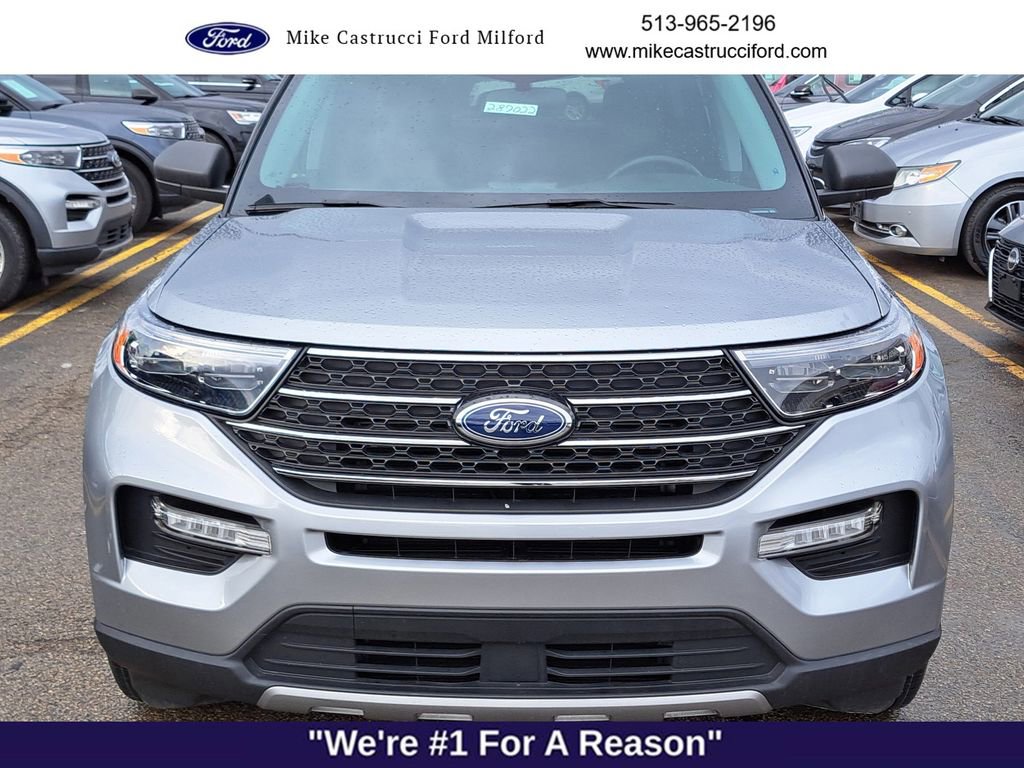 Certified 2022 Ford Explorer XLT w/ Equipment Group 202A image 8