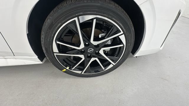 New 2025 Nissan Sentra SR w/ SR Premium Package image 9