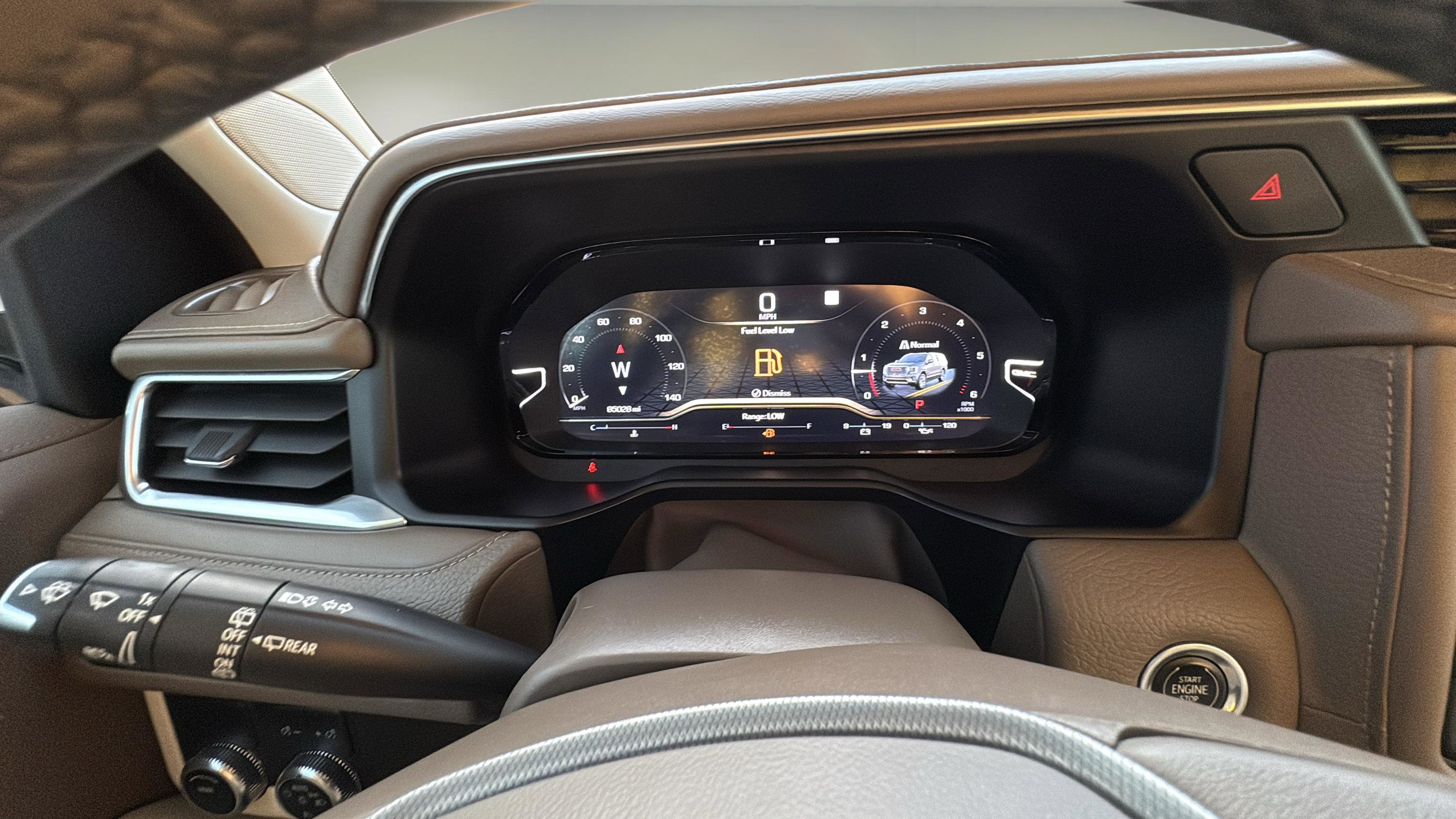 Used 2022 GMC Yukon Denali image 12