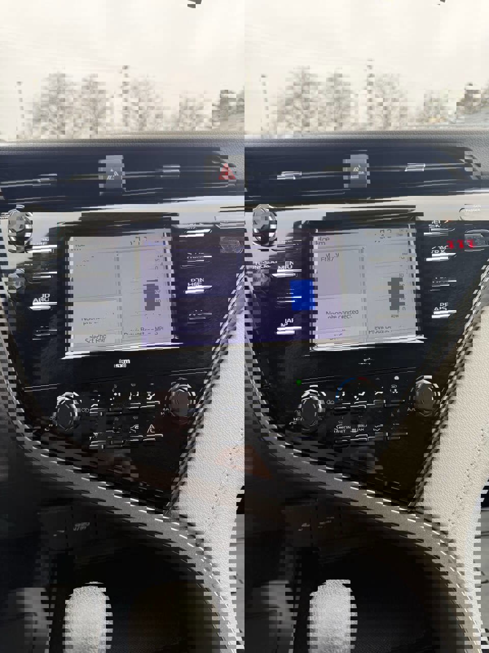 Used 2020 Toyota Camry LE image 16