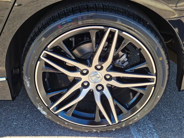 Used 2021 Honda Accord Touring image 11