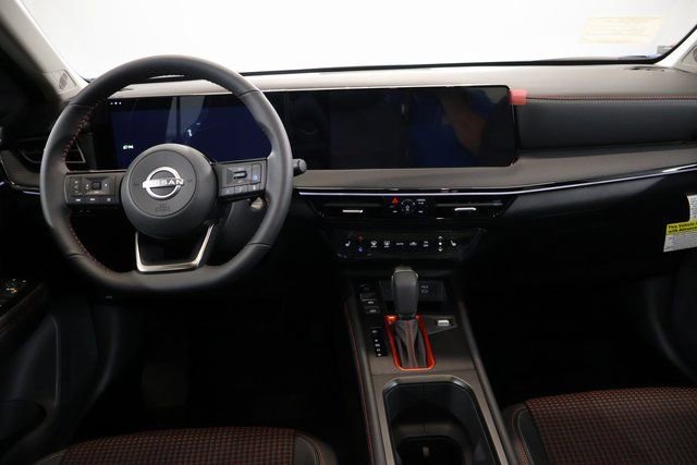 New 2025 Nissan Kicks SR w/ SR Premium Package image 11