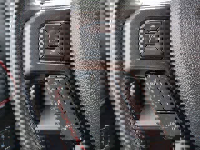 Used 2021 Ford Expedition Limited image 26