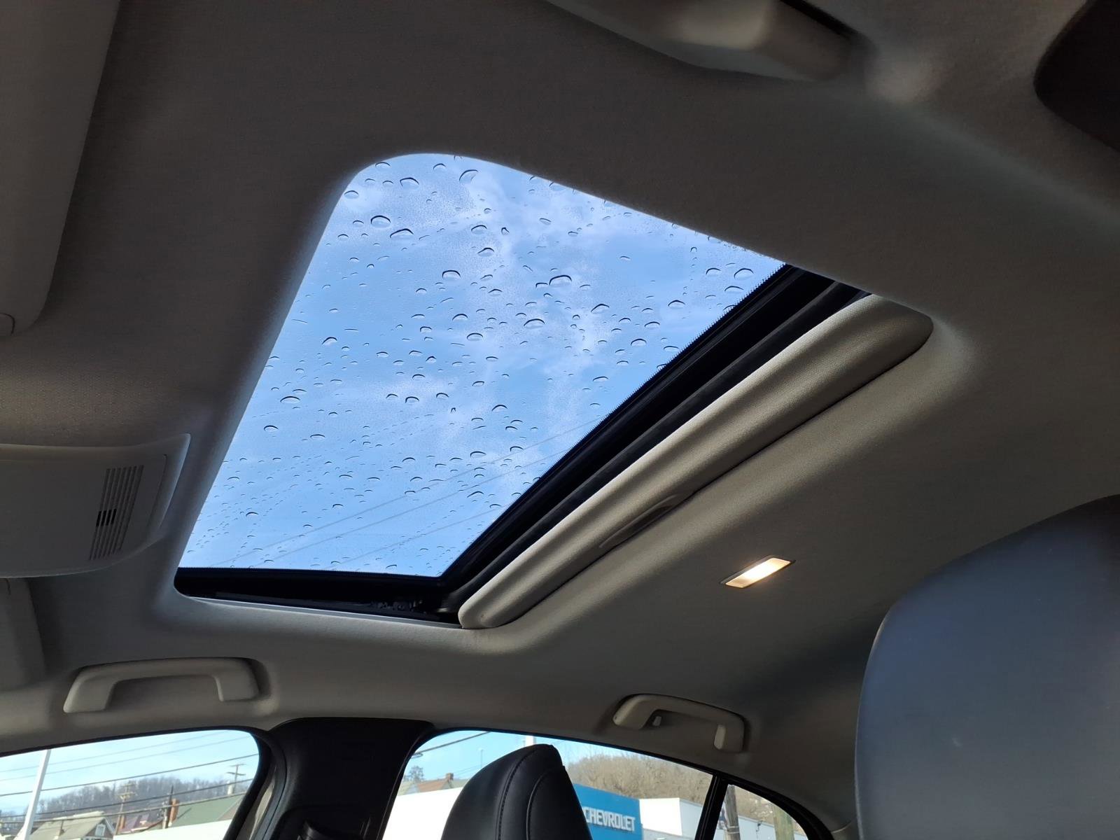 Used 2021 MAZDA MAZDA3 s image 12