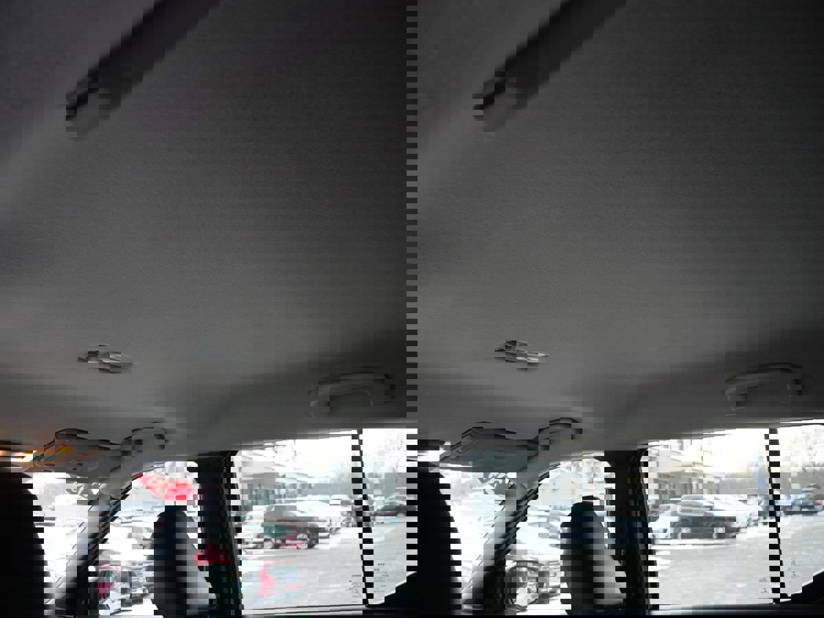 Used 2020 Nissan Kicks SR w/ SR Premium Package image 21