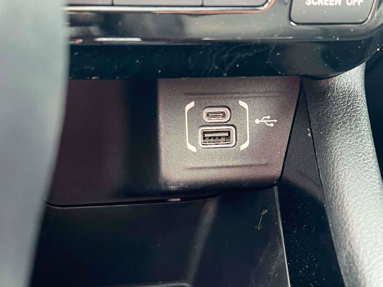 Used 2022 Jeep Compass Trailhawk w/ Trailhawk Elite Group AWD/4WD image 11