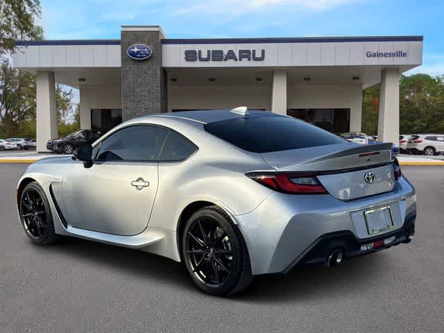 Used 2025 Toyota GR86 Premium RWD image 4