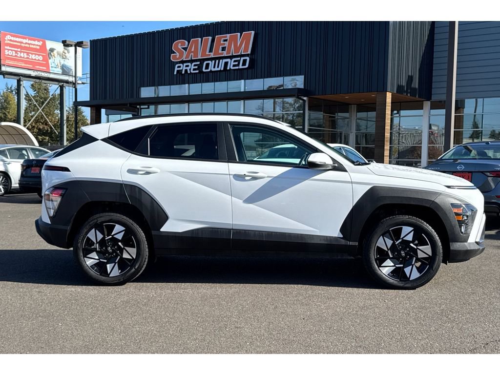 Used 2025 Hyundai Kona SEL image 3