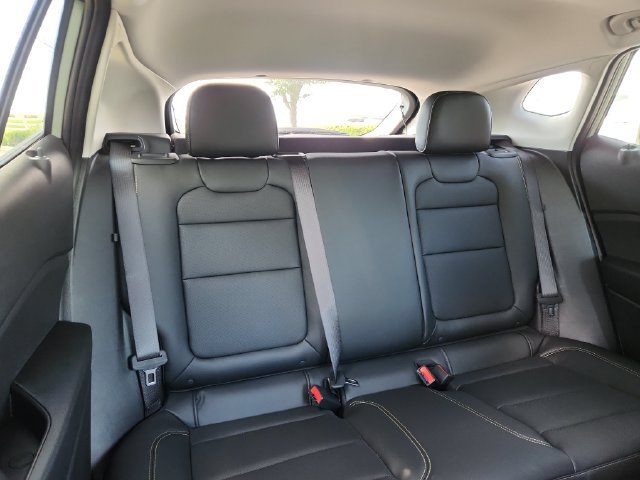 New 2026 Chevrolet Trax ACTIV w/ Sunroof Package FWD image 17