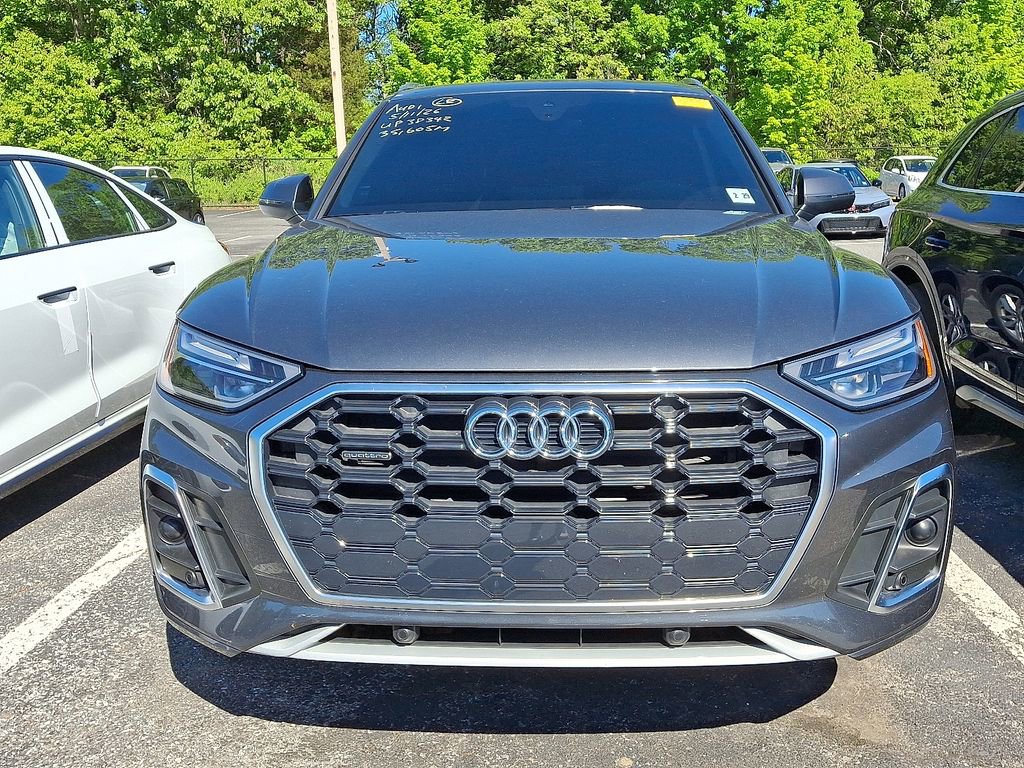 Used 2024 Audi Q5 2.0T Premium AWD/4WD image 2
