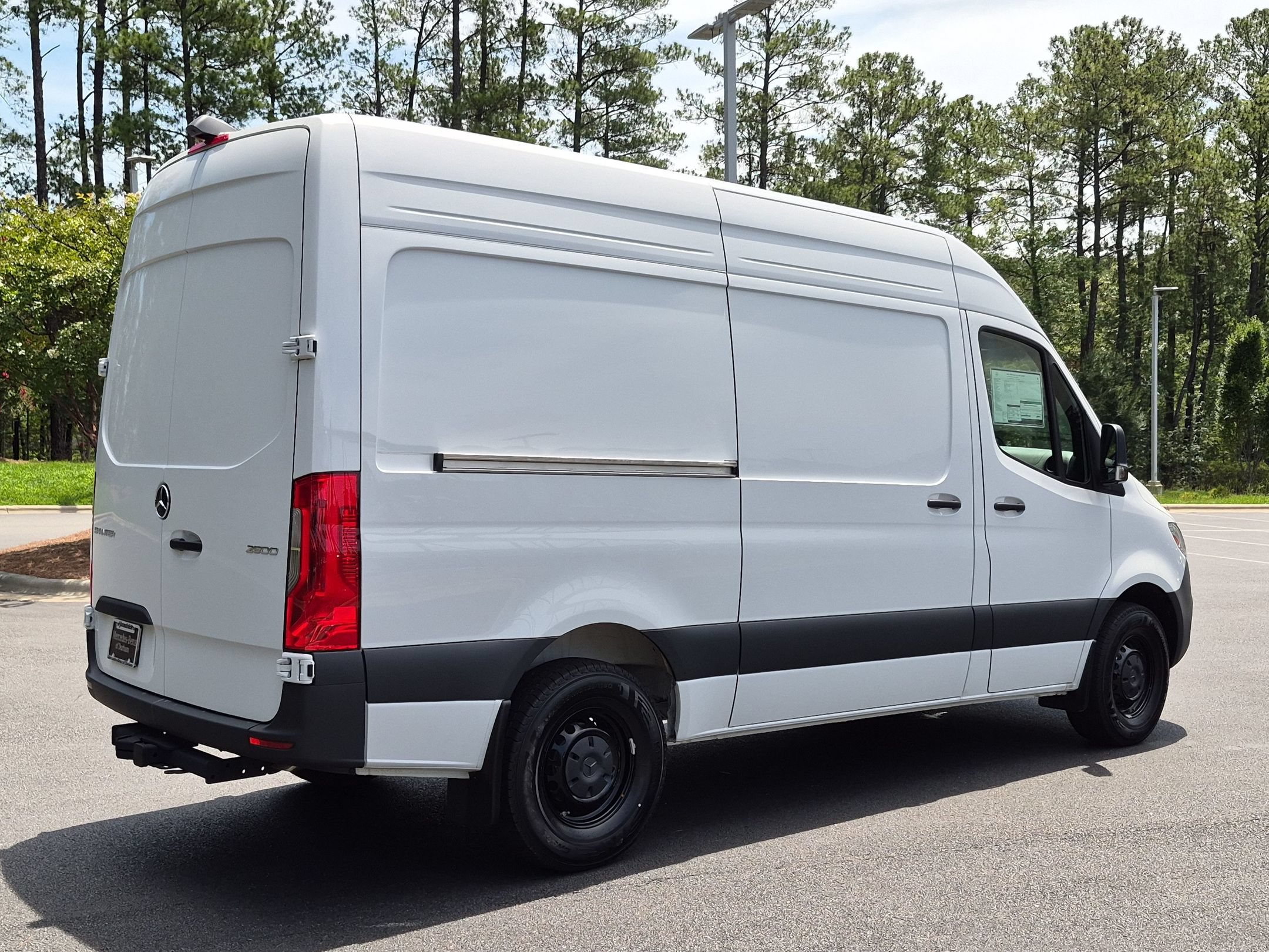 New 2025 Mercedes-Benz Sprinter 2500 image 10