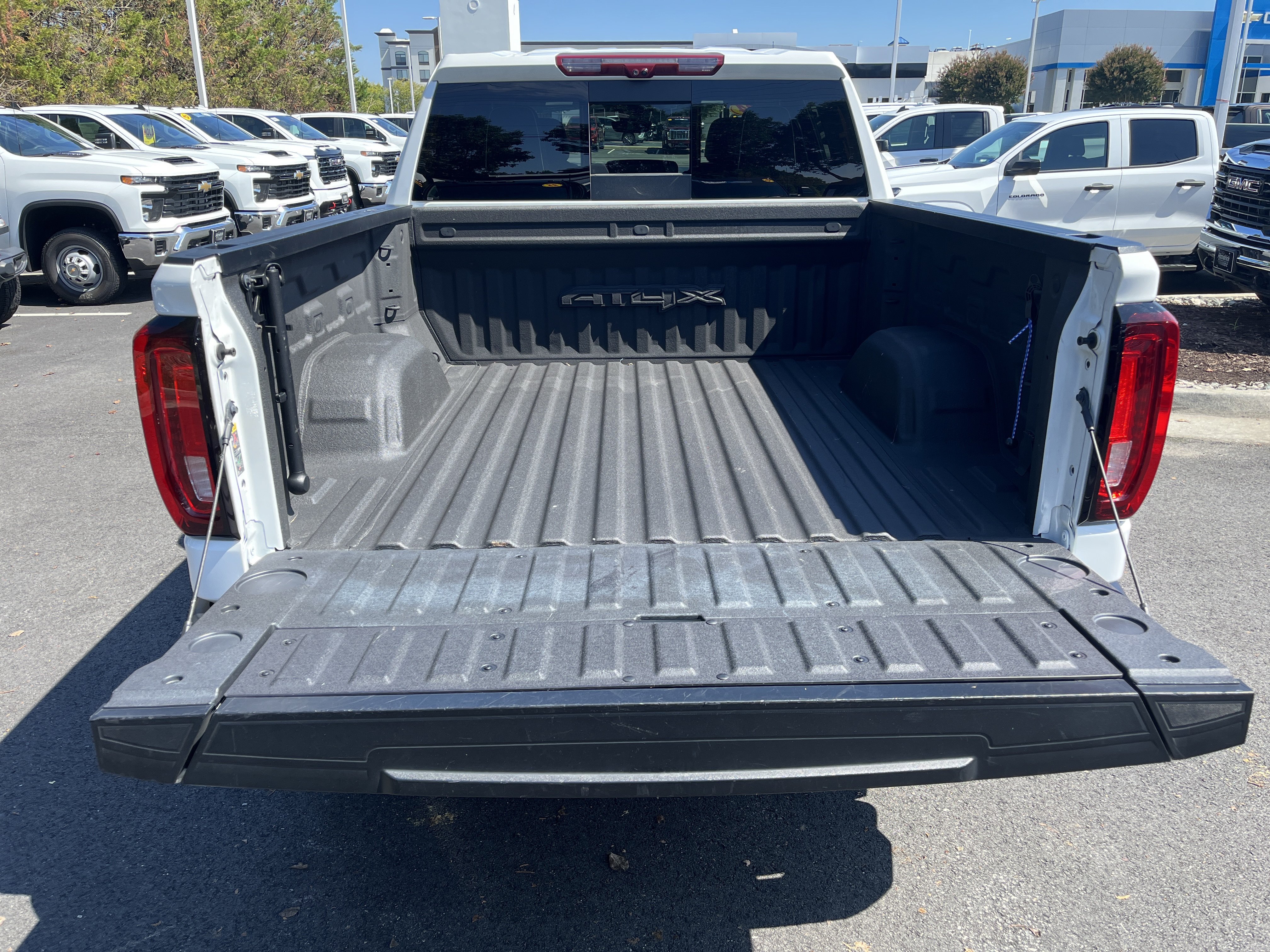 Used 2024 GMC Sierra 1500 AT4X AWD/4WD image 32