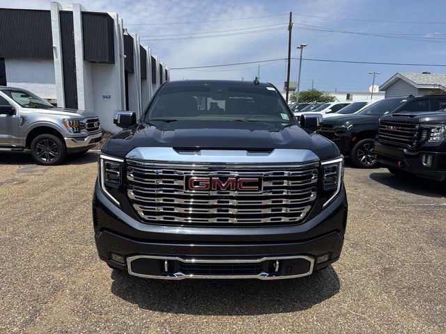 Used 2024 GMC Sierra 1500 Denali w/ Denali Reserve Package AWD/4WD image 2
