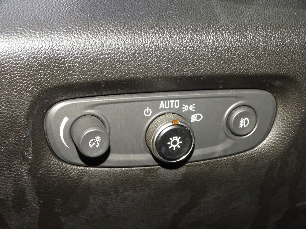 Used 2020 Chevrolet Traverse Premier image 27