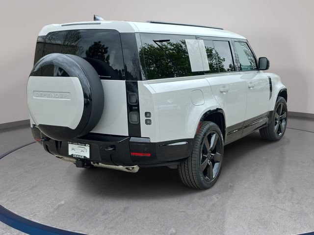 New 2026 Land Rover Defender 130 X-Dynamic SE AWD/4WD image 5