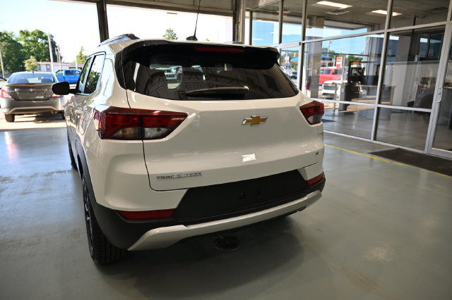 Used 2023 Chevrolet TrailBlazer LT FWD image 6