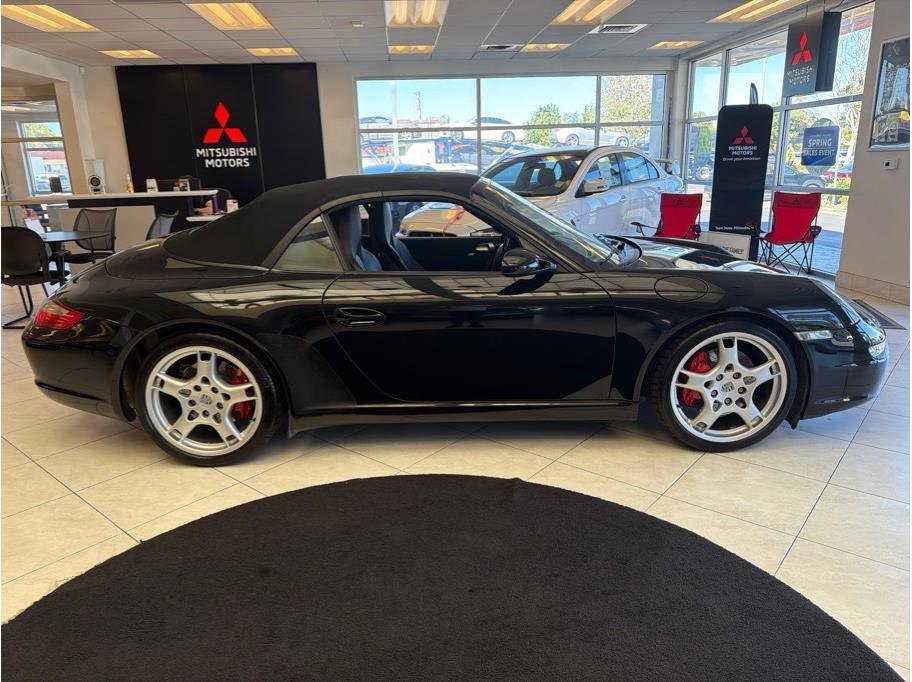 Used 2005 Porsche 911 Carrera S RWD image 13