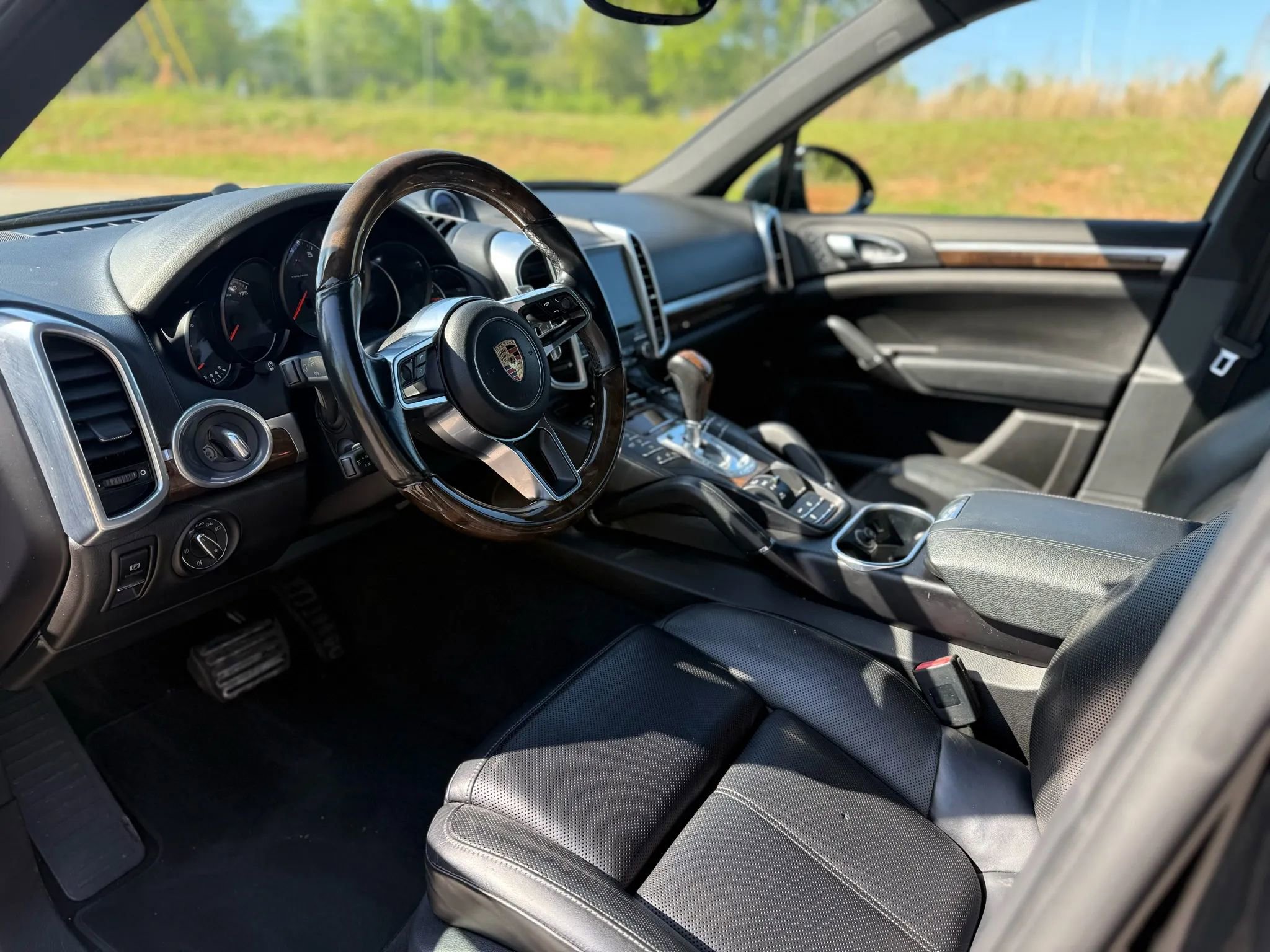 Used 2017 Porsche Cayenne image 10