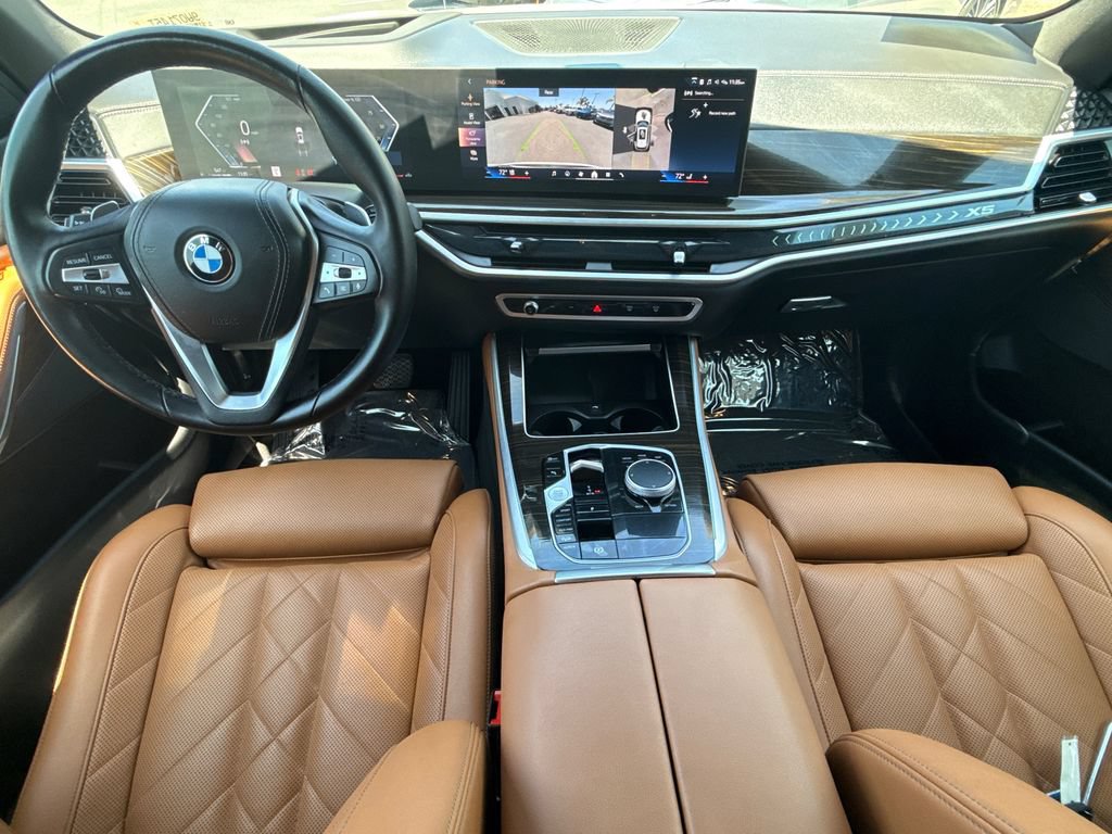 Used 2024 BMW X5 xDrive40i w/ Parking Assistance Package AWD/4WD image 19