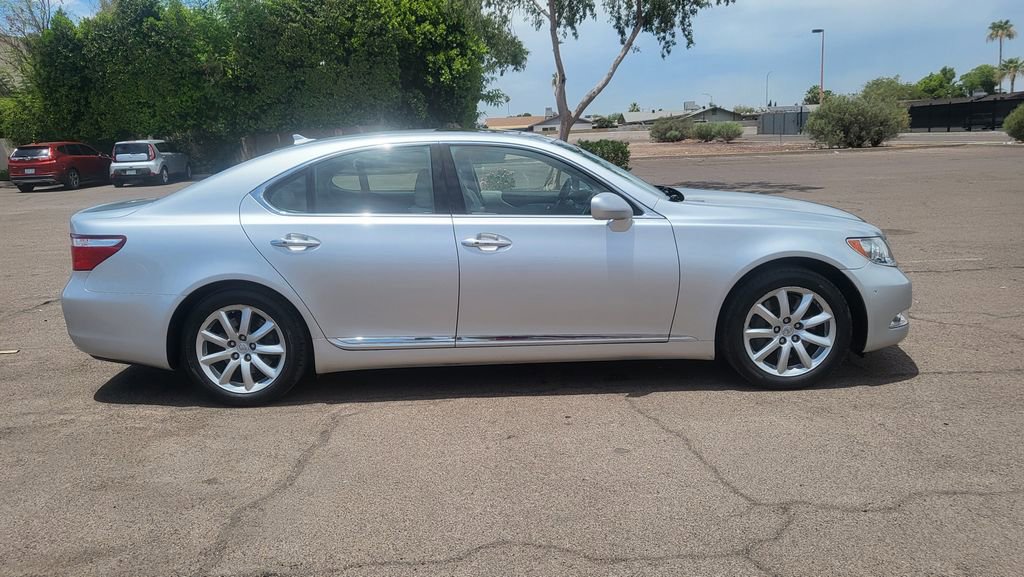 Used 2009 Lexus LS 460 AWD image 10