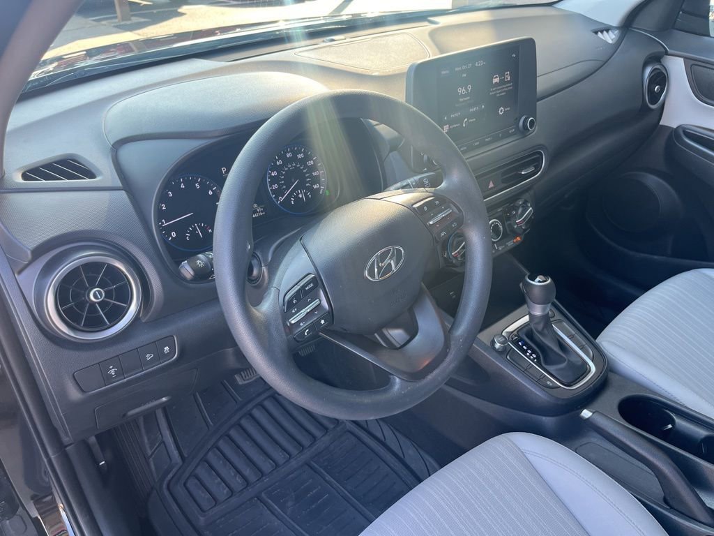 Used 2023 Hyundai Kona SEL image 32