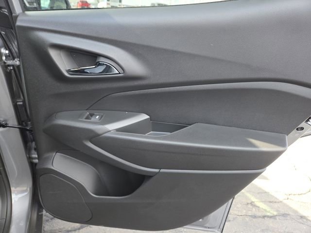 New 2026 Chevrolet Trax RS w/ Driver Confidence Package FWD image 23