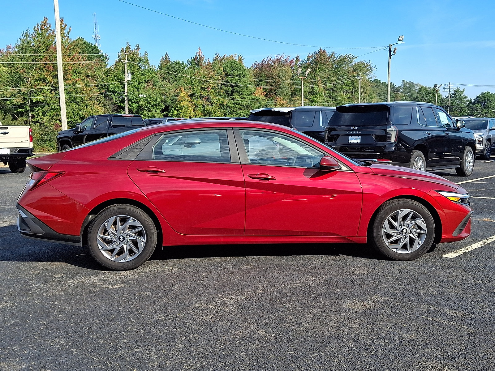 Used 2024 Hyundai Elantra SEL FWD image 7