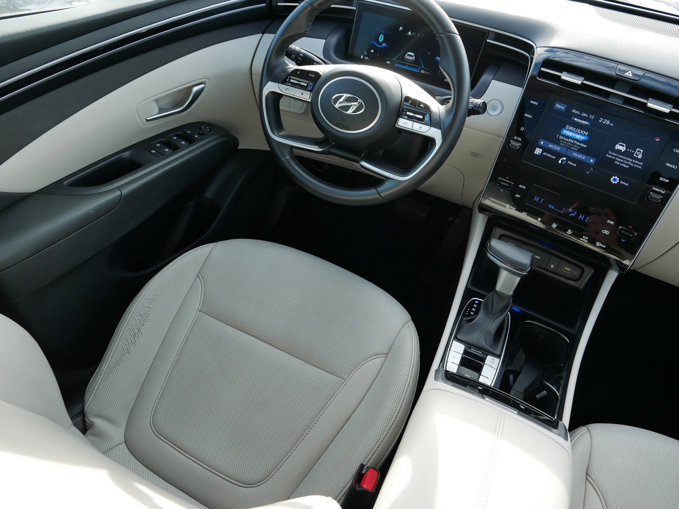 Used 2023 Hyundai Tucson SEL w/ Convenience Package image 9