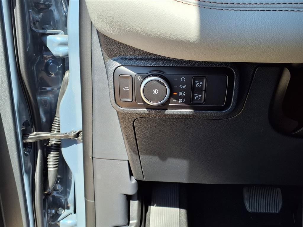 New 2026 Ford Explorer Active w/ Active Comfort Package RWD image 17