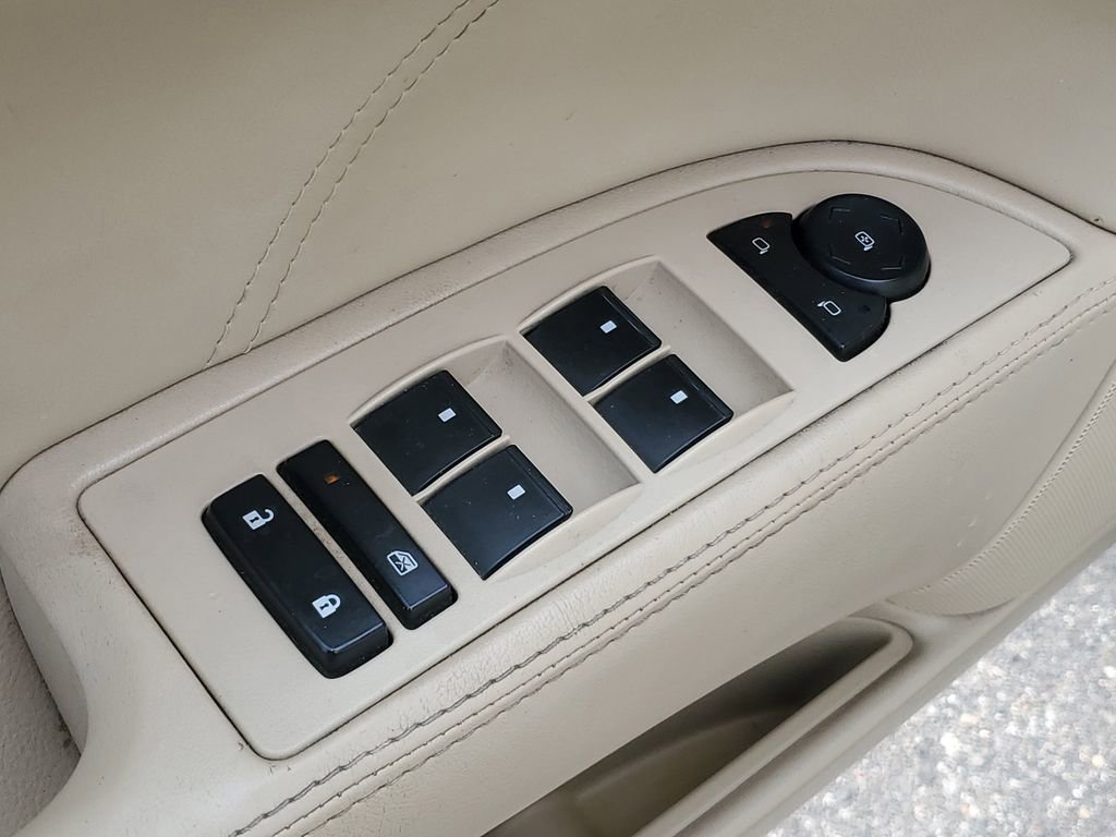 Used 2010 Buick Lucerne CX FWD image 20