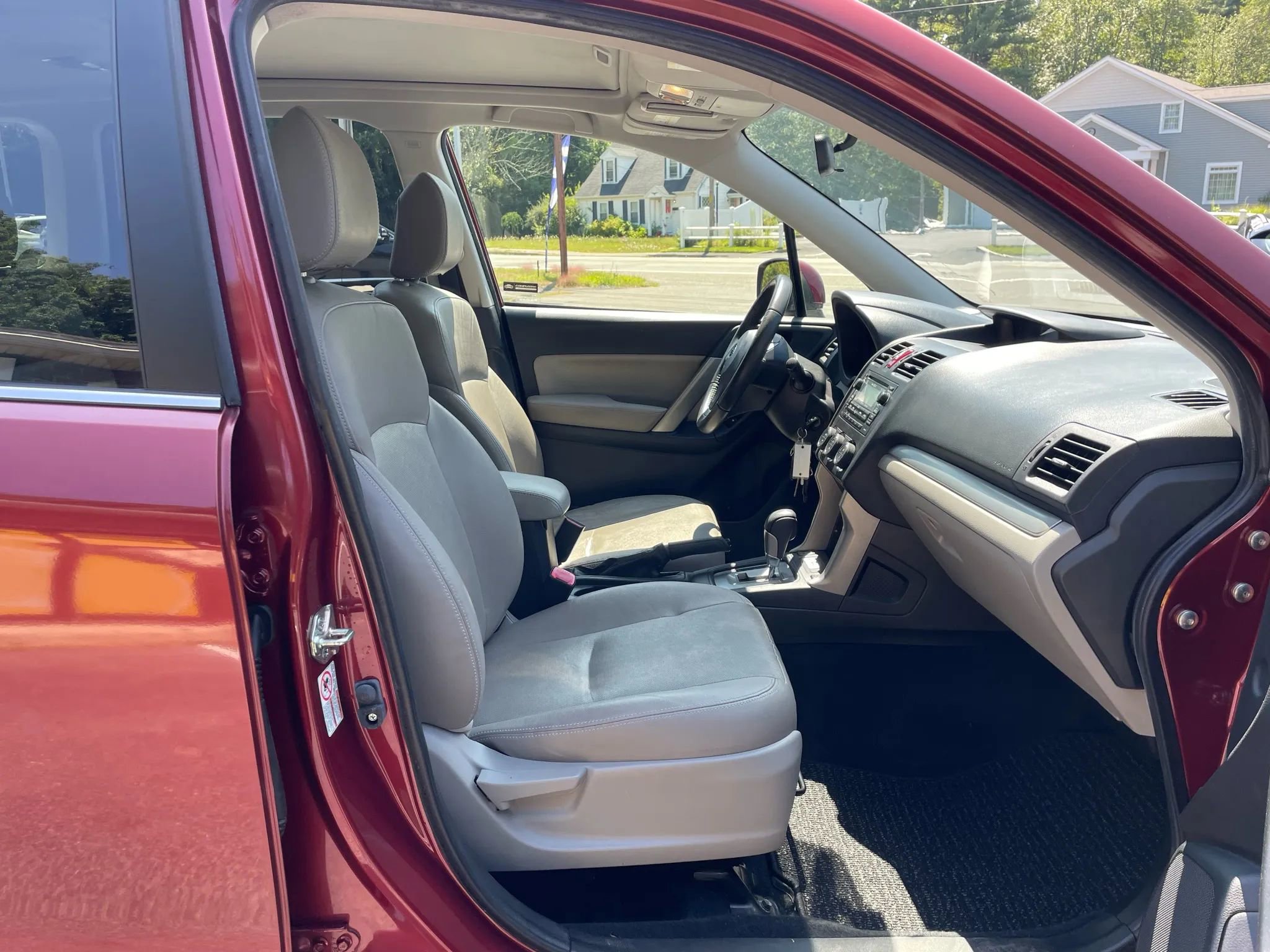 Used 2015 Subaru Forester 2.5i Limited image 12