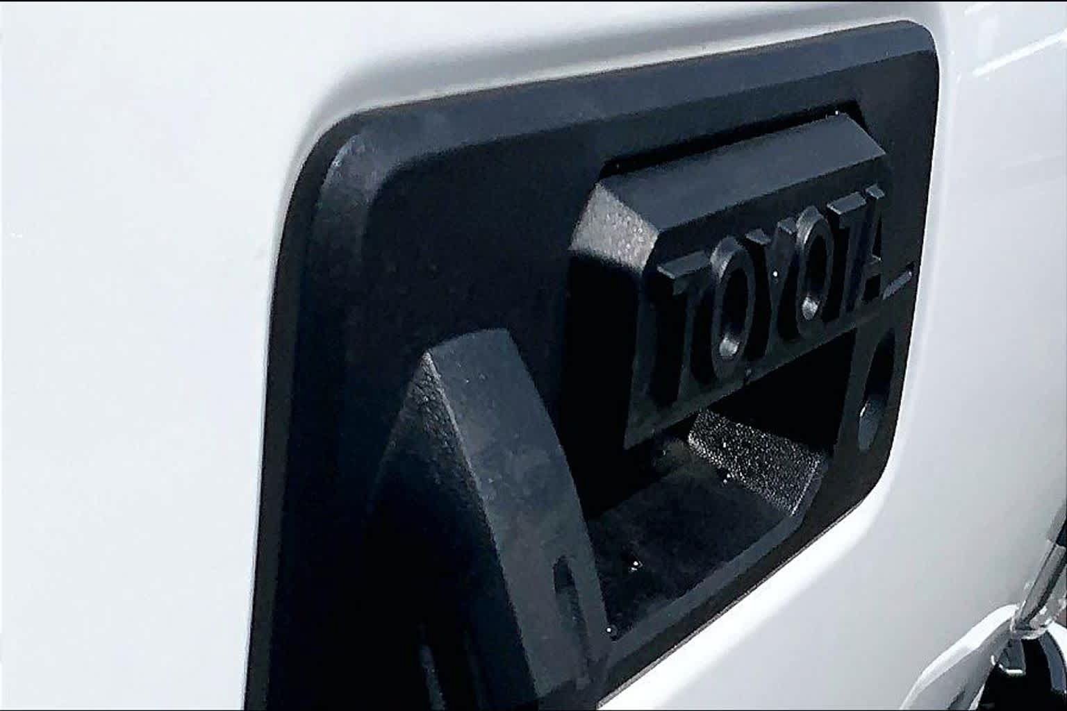 Certified 2023 Toyota Tacoma TRD Sport AWD/4WD image 30