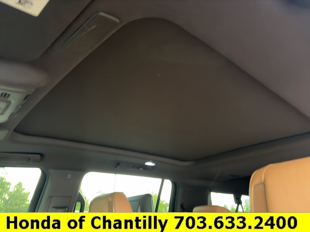 Used 2021 Cadillac Escalade ESV Sport AWD/4WD image 23