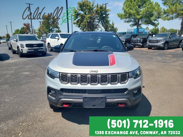 Used 2024 Jeep Compass Trailhawk image 2