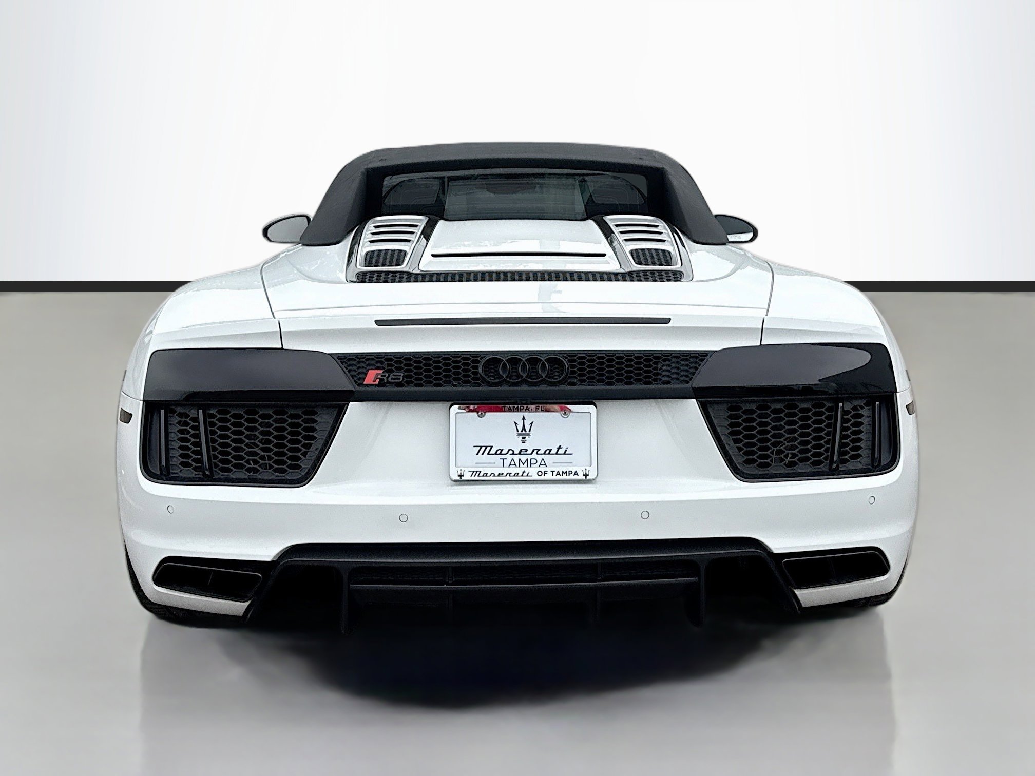 Used 2017 Audi R8 V10 image 4