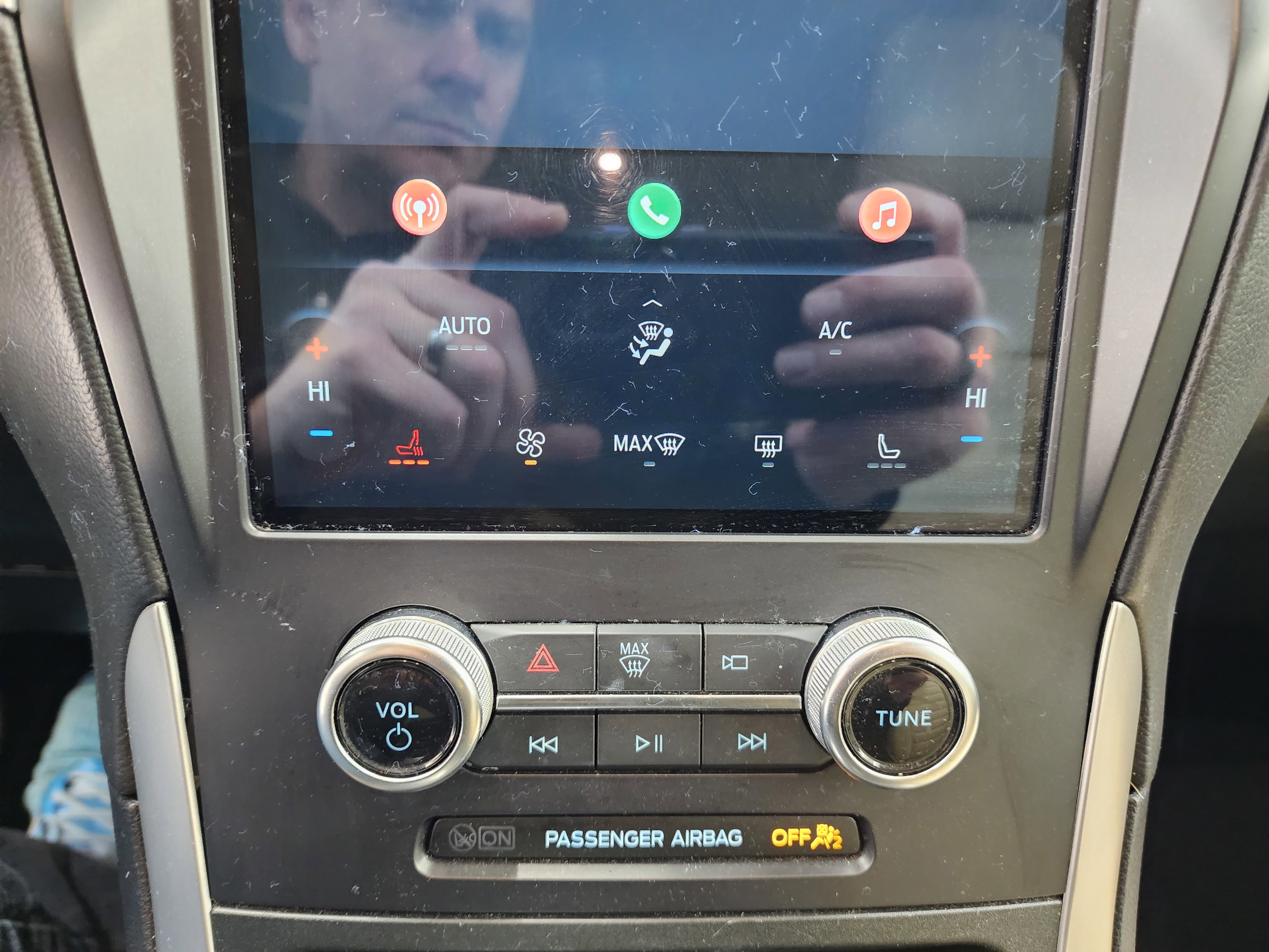 Used 2024 Ford Edge SEL image 15