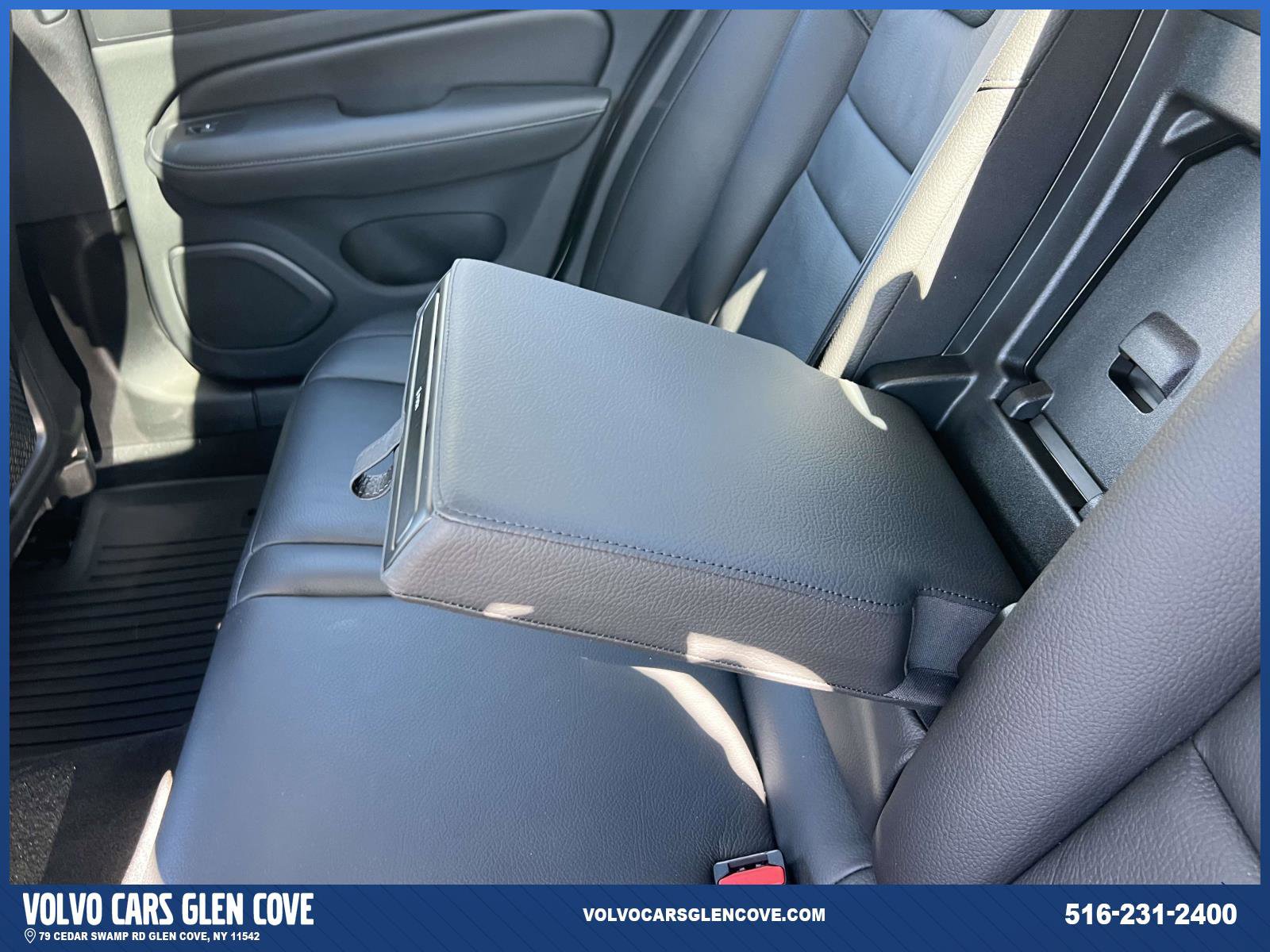 Certified 2023 Volvo S60 B5 Plus w/ Climate Package AWD/4WD image 10