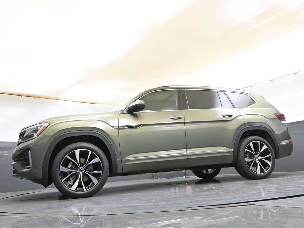 Used 2025 Volkswagen Atlas SEL Premium R-Line image 40