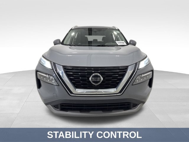 Used 2021 Nissan Rogue SV AWD/4WD image 3