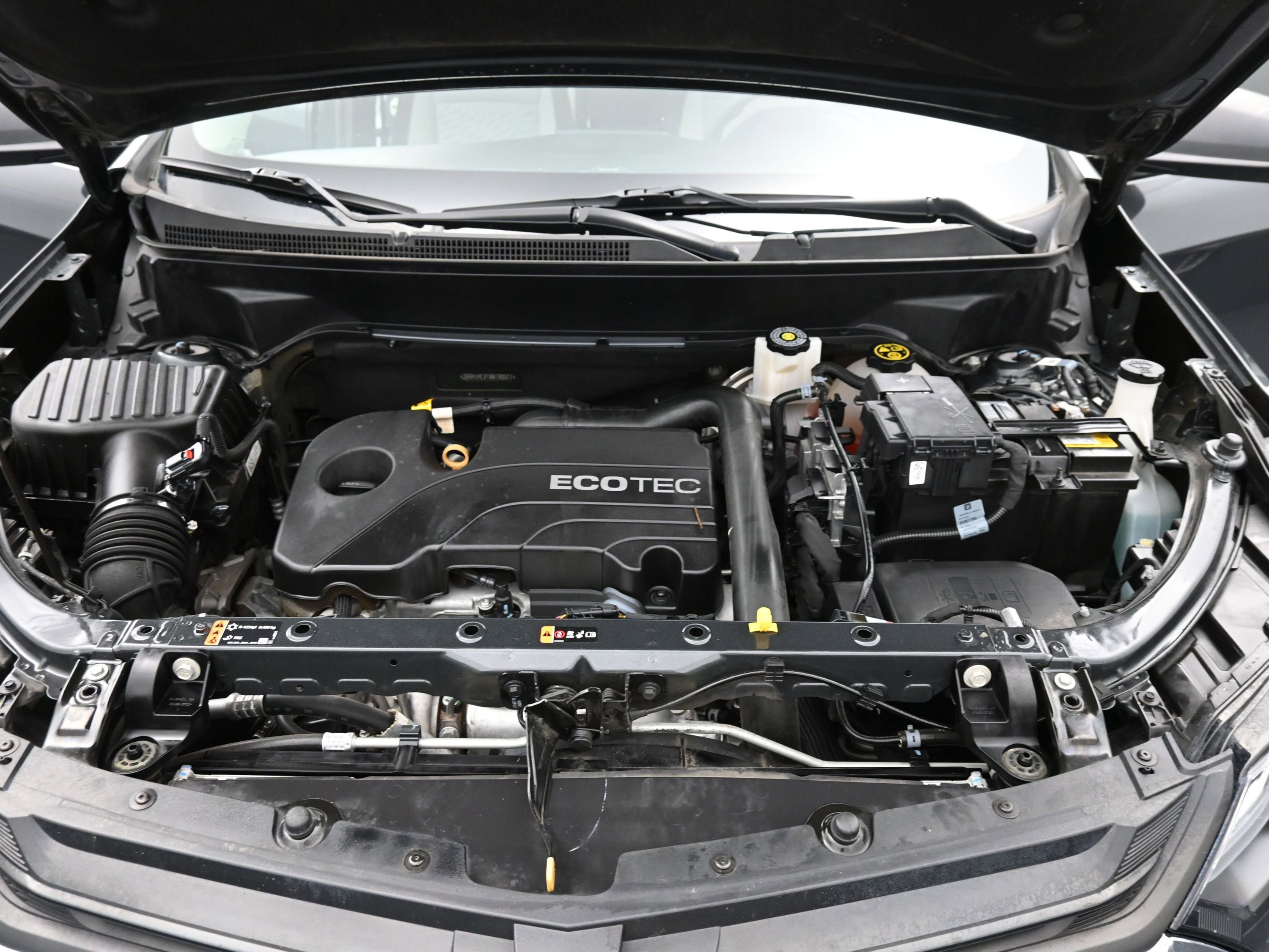 Used 2021 Chevrolet Equinox LS w/ LS Convenience Package image 19