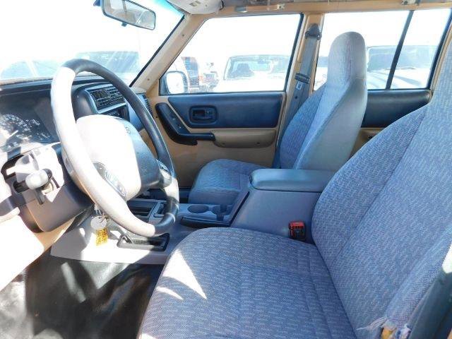 Used 1998 Jeep Cherokee Sport image 10