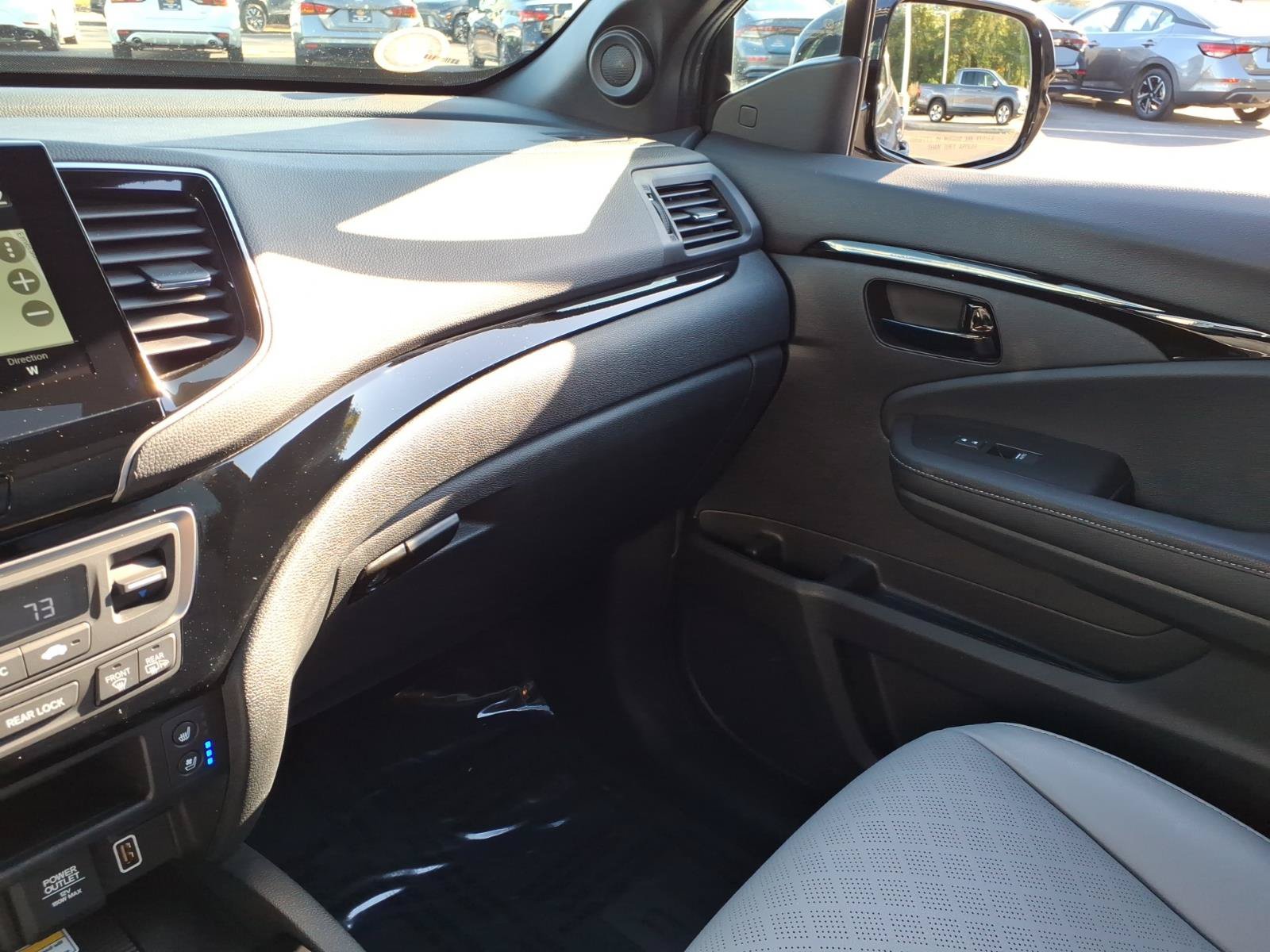 Used 2022 Honda Passport Elite image 25