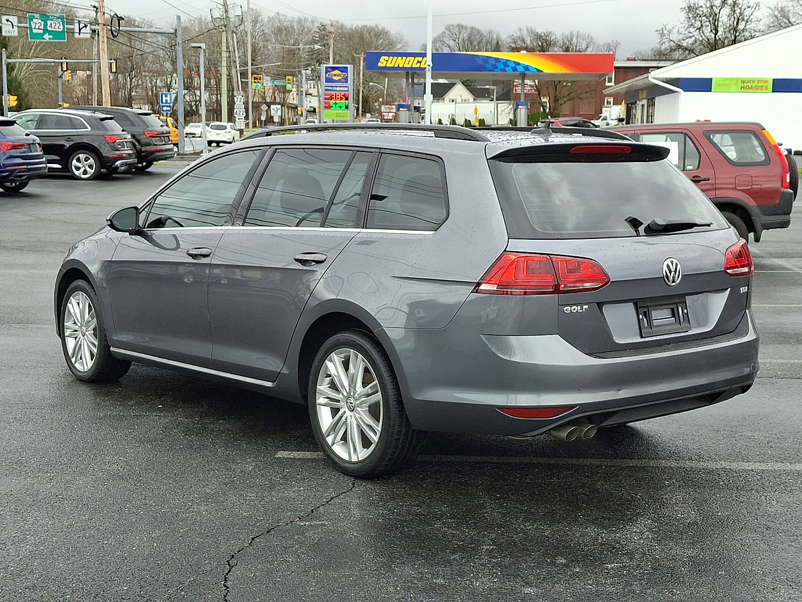 Used 2015 Volkswagen Golf TDI SE image 4