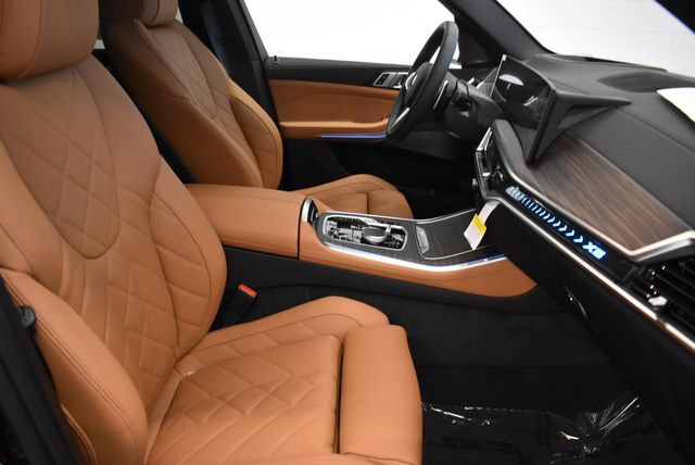 New 2026 BMW X5 xDrive50e w/ M Sport Package AWD/4WD image 19