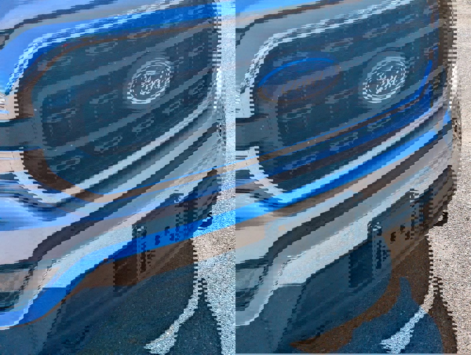 Used 2023 Ford F150 XLT image 4